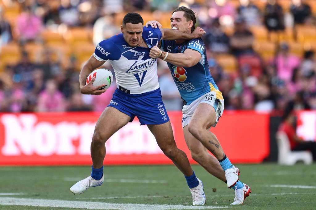 Bulldogs overpower Titans as Broncos prepare for Roosters clash in NRL Round 17
