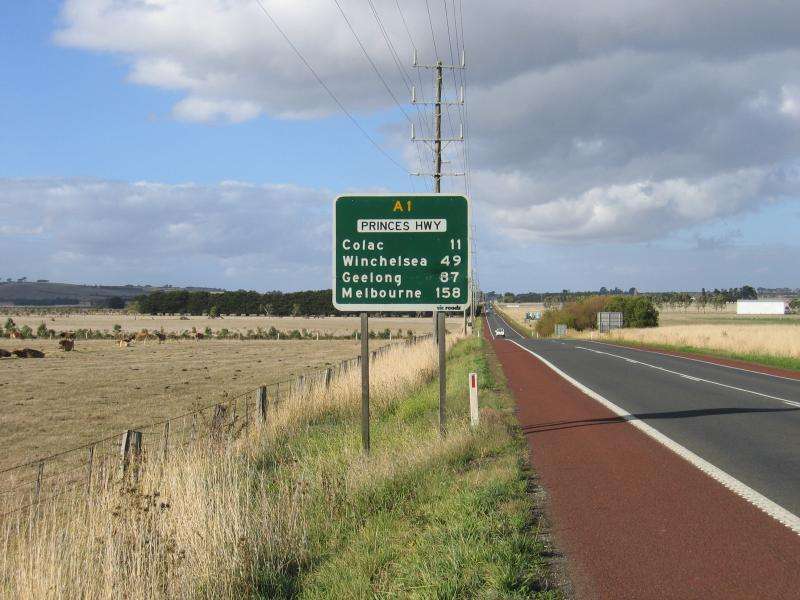 Redan man among two killed in head-on crash near Weering, Victoria