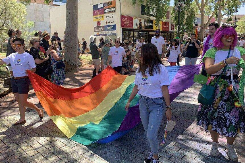 Alice Springs' reputation as Australia's 'lesbian capital' backed by new research