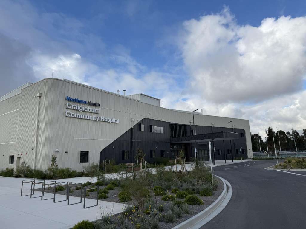 Teen boy dies after suspected stabbing outside Craigieburn medical centre
