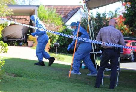 Woman Found Dead in Pakenham Backyard, Victoria Police Launch Homicide Investigation