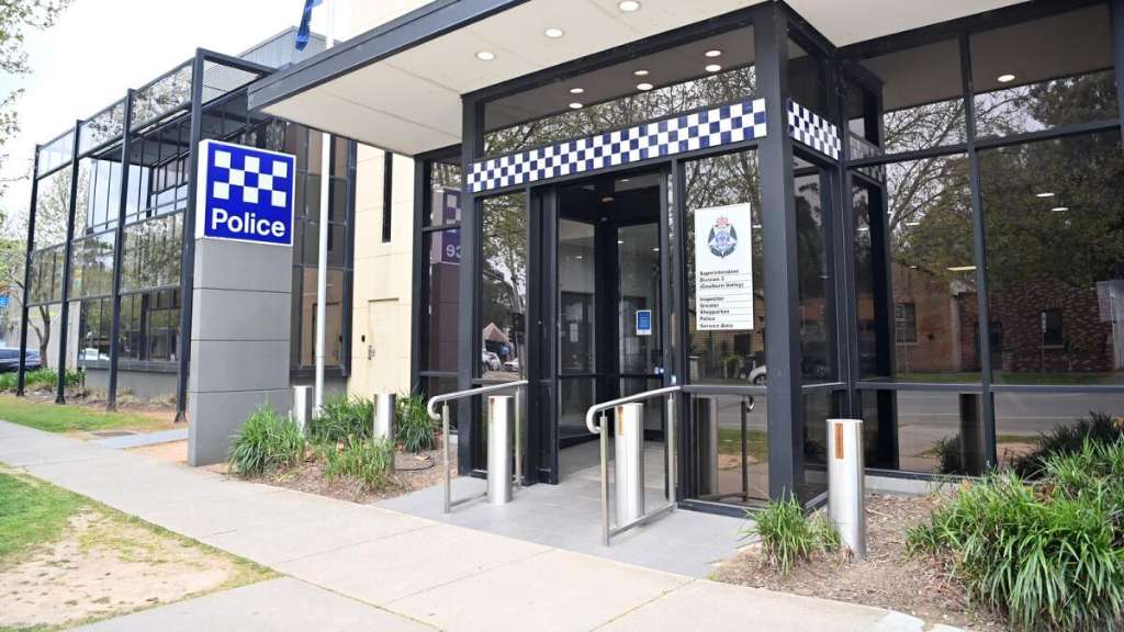 Seven arrested as police investigate alleged fraud involving Greater Shepparton City Council
