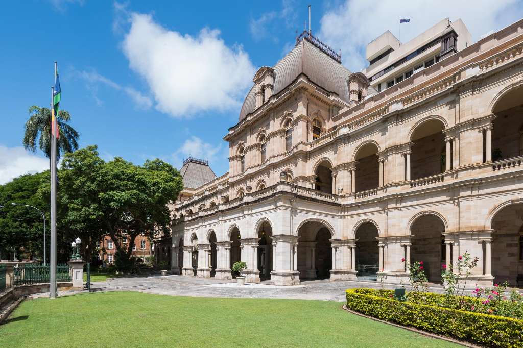 Queensland Domestic Violence Services Face Funding Cuts as Advocates Warn of Growing Pressure