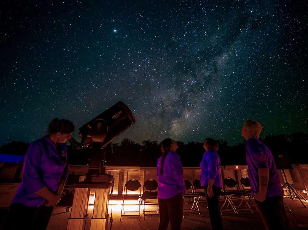 Charleville Cosmos Centre Wins Prestigious Tripadvisor Award for Stargazing Experience - Charleville, QLD