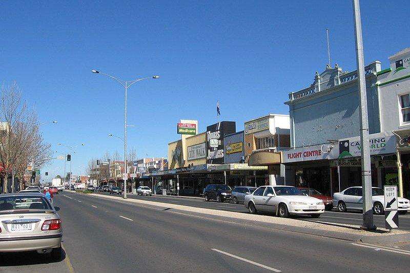 All Lanes Reopen on Wyndham Street After Shepparton Road Incident