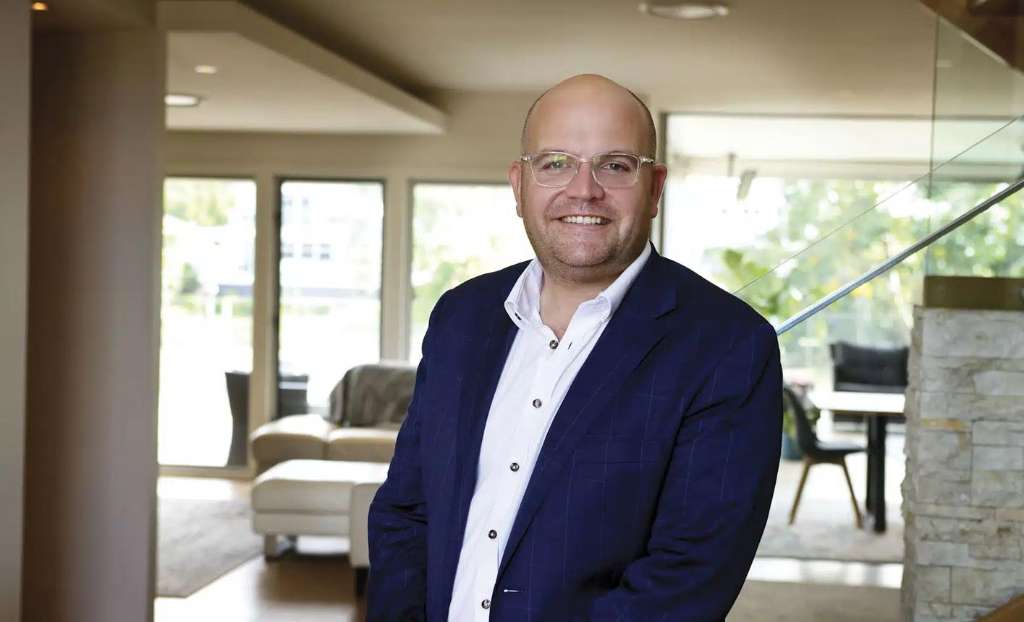 Gold Coast City Council CEO Tim Baker Announces Resignation - Gold Coast, QLD
