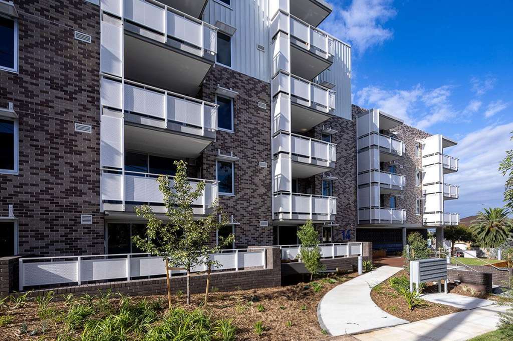 Sydney Social Housing Tenants Face Extreme Heat Risks as Calls Grow for Better Standards
