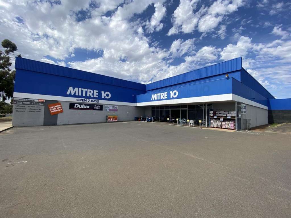 Brighton Mitre 10 to close after 20 years serving Adelaide’s southern suburbs