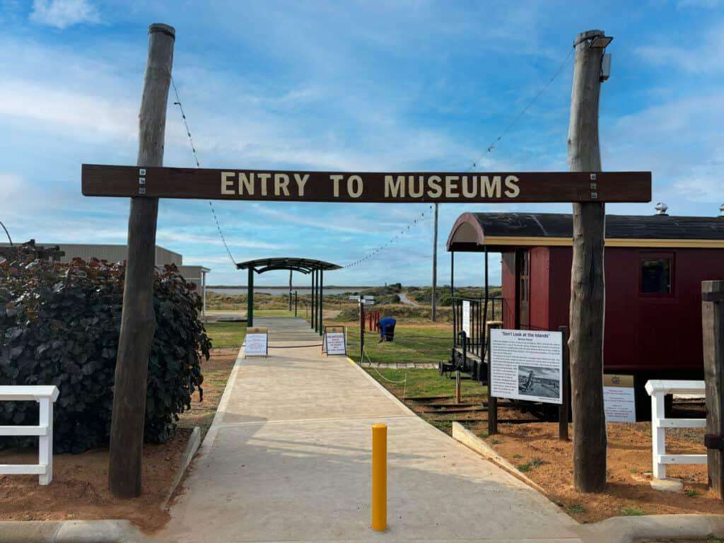 Carnarvon museum brings local legends back to life with lifelike mannequins