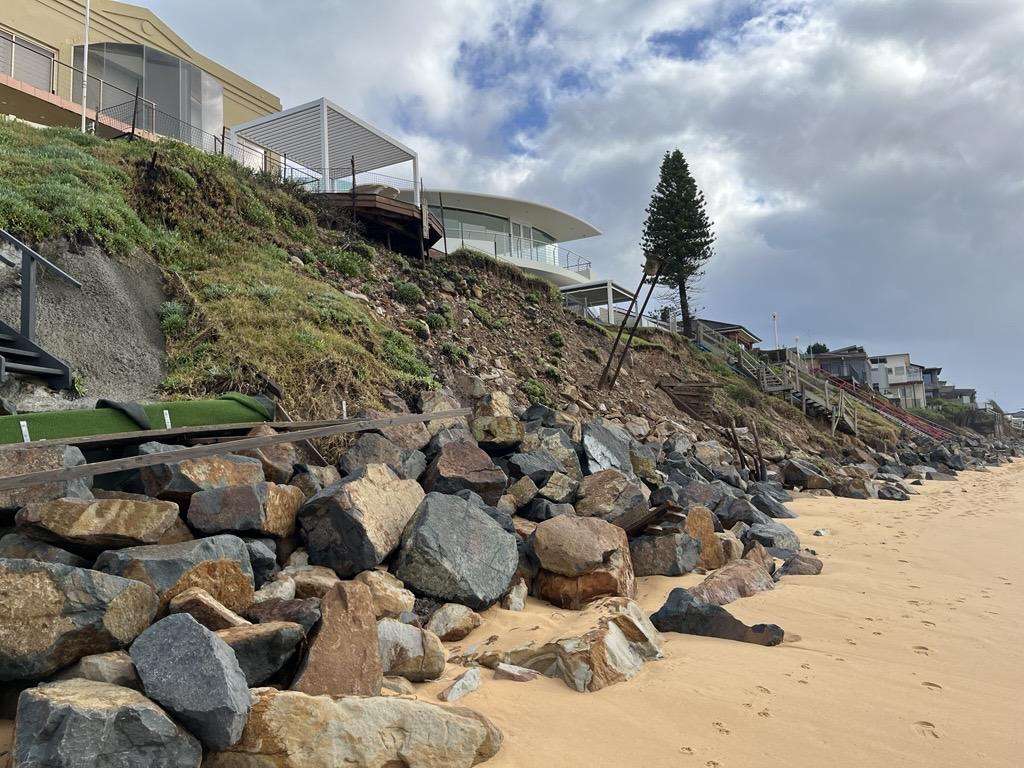 Court approves seawall for The Entrance North in landmark coastal erosion ruling