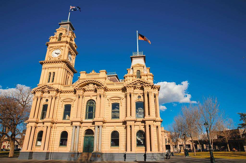 Bendigo council to sell former Doherty's Garage property - Bendigo, VIC