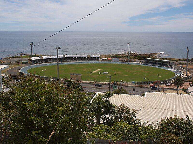 Burnie Dockers emotional victory honours team member’s family - Burnie, TAS