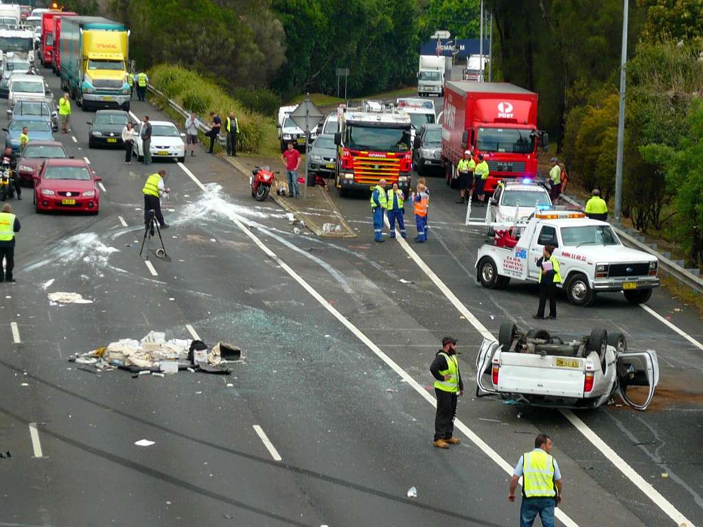 NSW MP Ed Husic Hospitalised After Sydney Car Crash