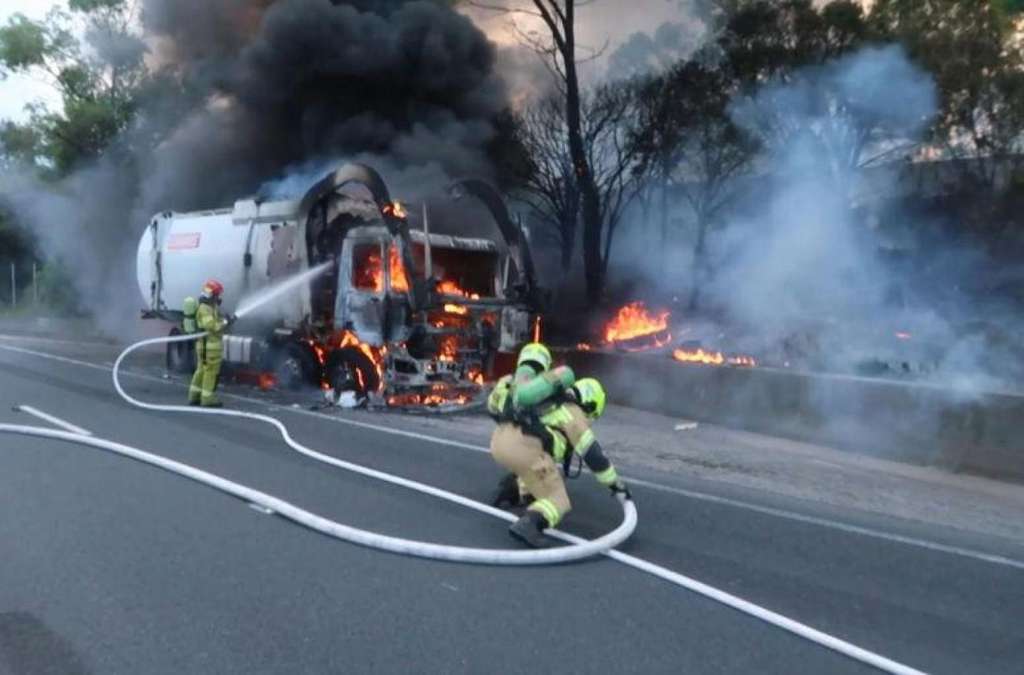 Truck Fire Causes Major Traffic Chaos on Sydney’s M5 Motorway