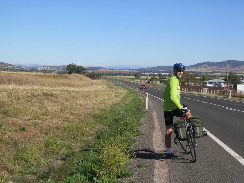 Cyclist Dies Days After Bus Collision Near Armidale