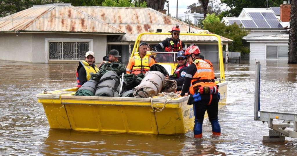 Two Rescued From Floodwaters South of Bendigo