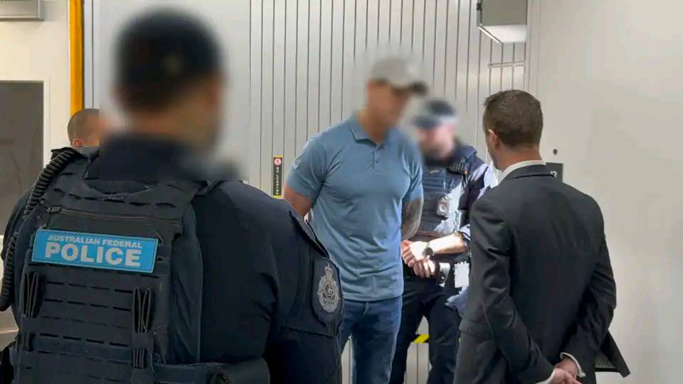 Photos of Ben Roberts-Smith's arrest emerge as former soldier charged with war crimes