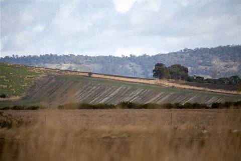 Aus Net plays dirty to pinch paddocks from farmers