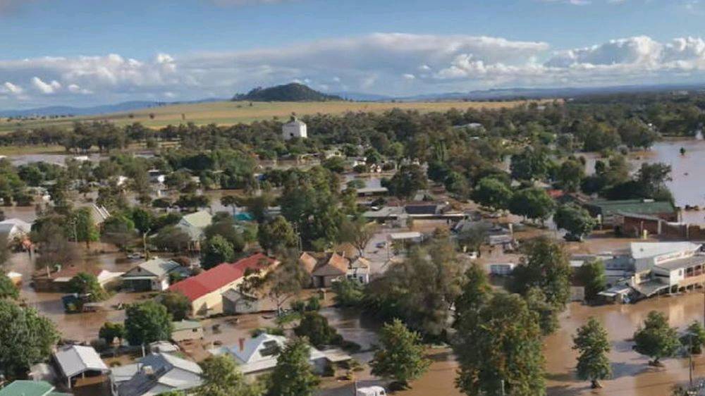 Woman recounts rescuing newborn and daughter during devastating Eugowra flash flood