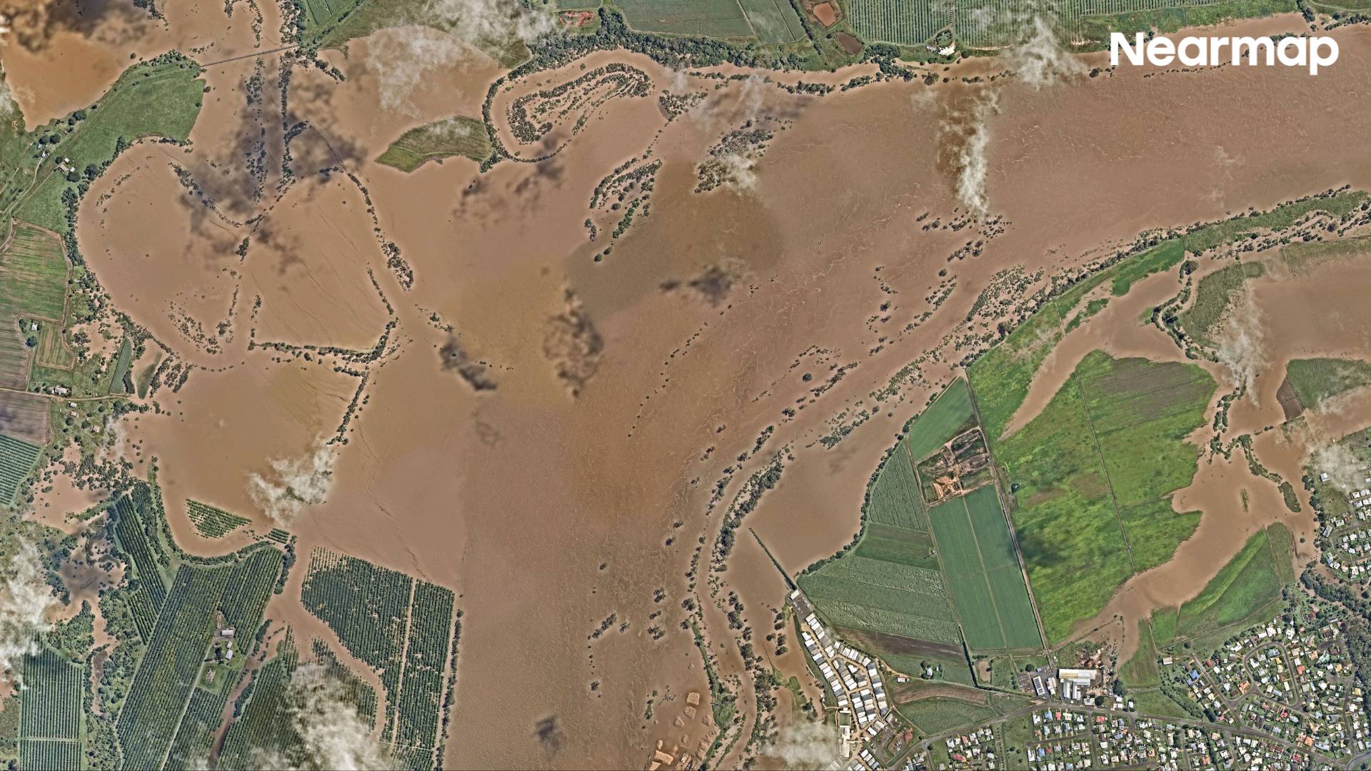 Before-and-after images reveal scale of devastating Bundaberg floods