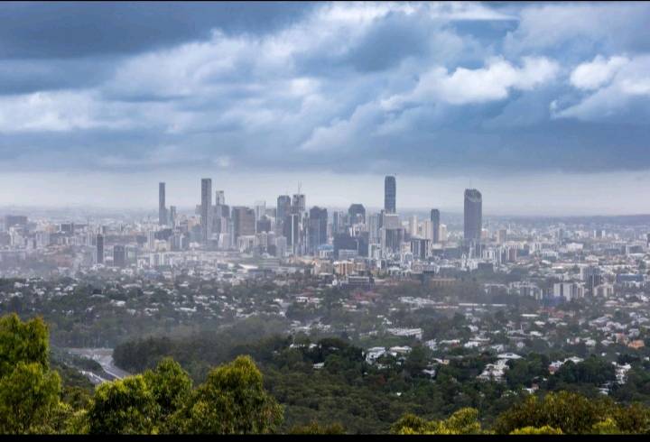 Widespread rain forecast for Brisbane and South East Queensland