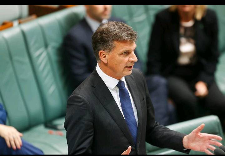 Workers Could Be $2,000 a Year Better Off Under Coalition Tax Indexation Plan