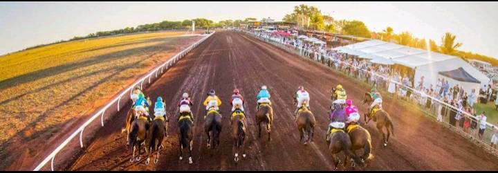 Thousands Celebrate Opening Day of Broome Racing Season