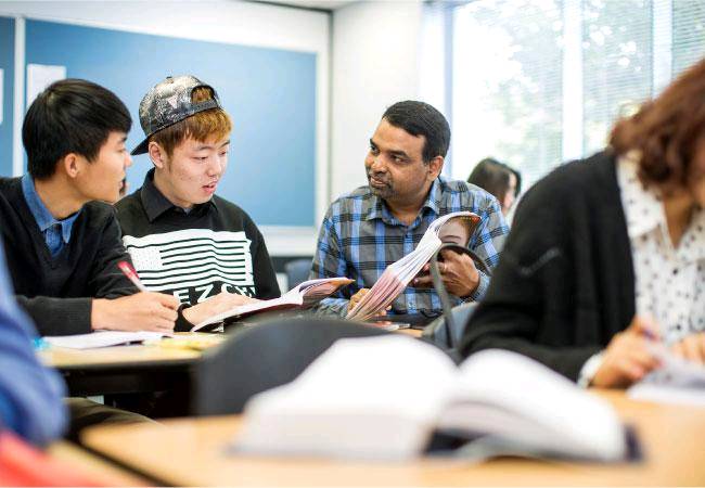 VCE Students Left in Limbo as Western Chinese Language School Enters Administration
