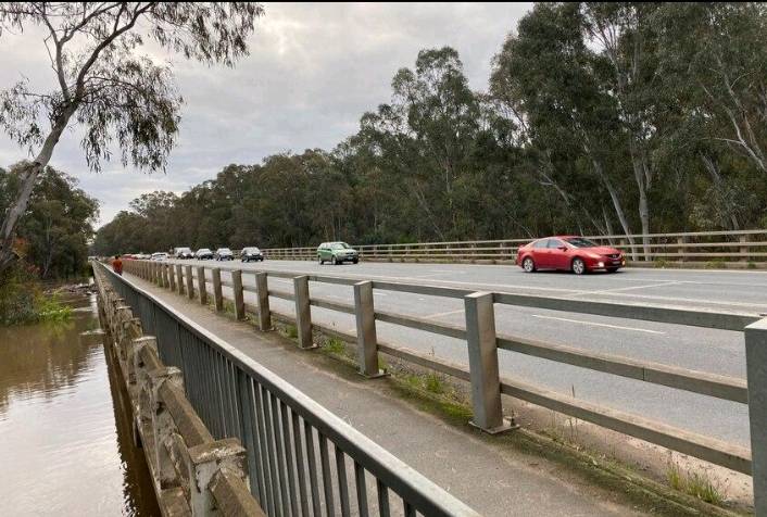 Mildura Community Mourns After Murray River Swimming Tragedy