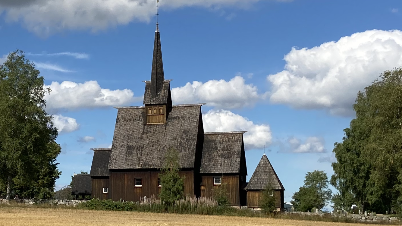 Høyjord stavkirke