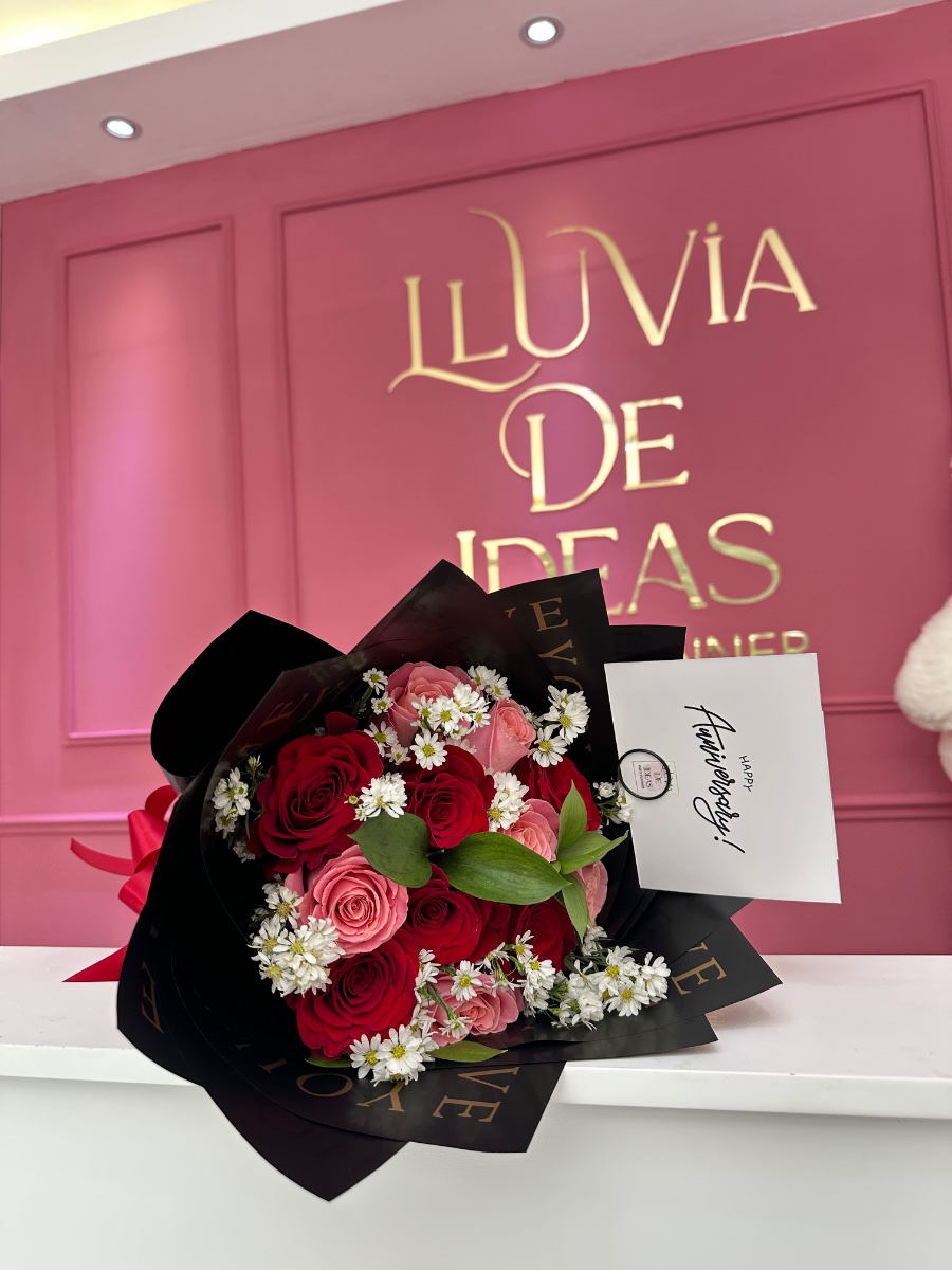 RAMO 12 ROSAS — Lluvia de Ideas Party