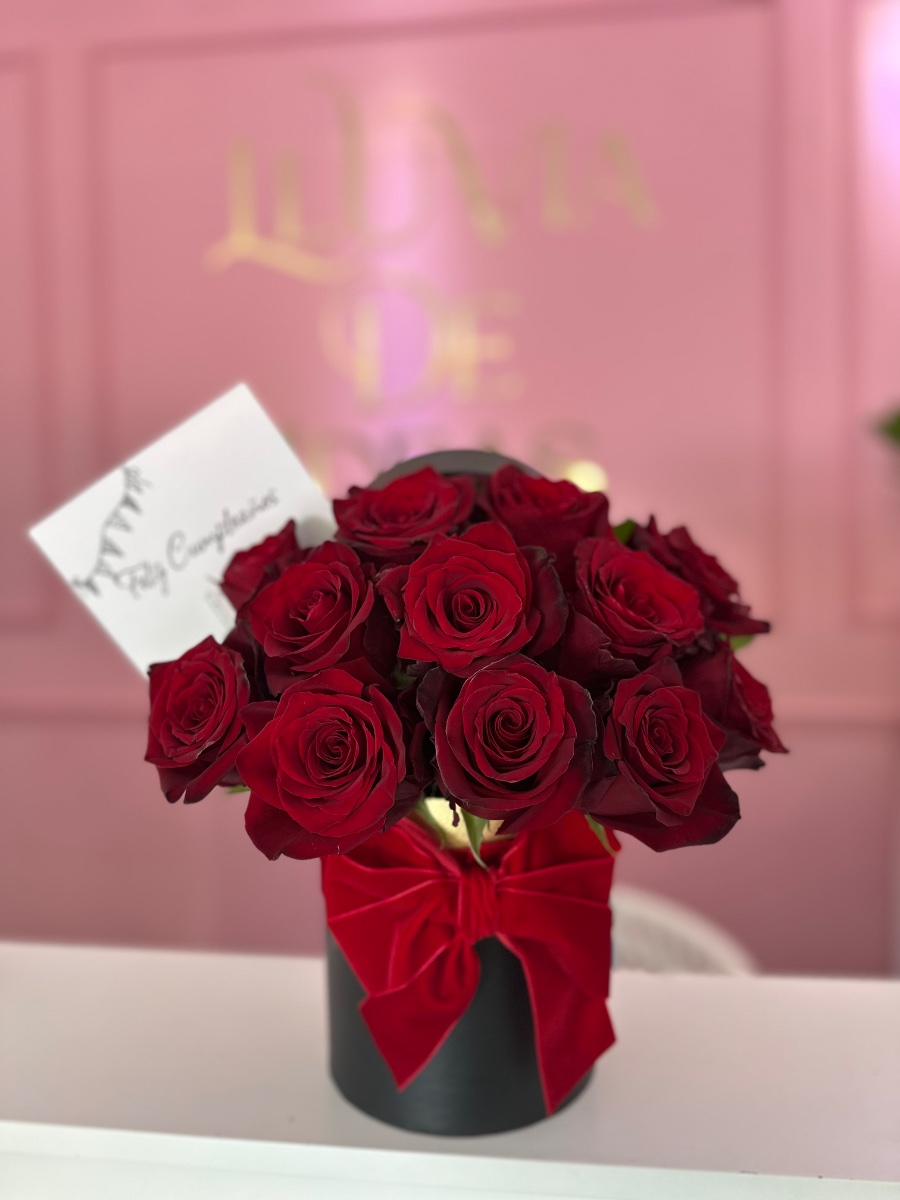 Caja 12 rosas — Lluvia de Ideas Party