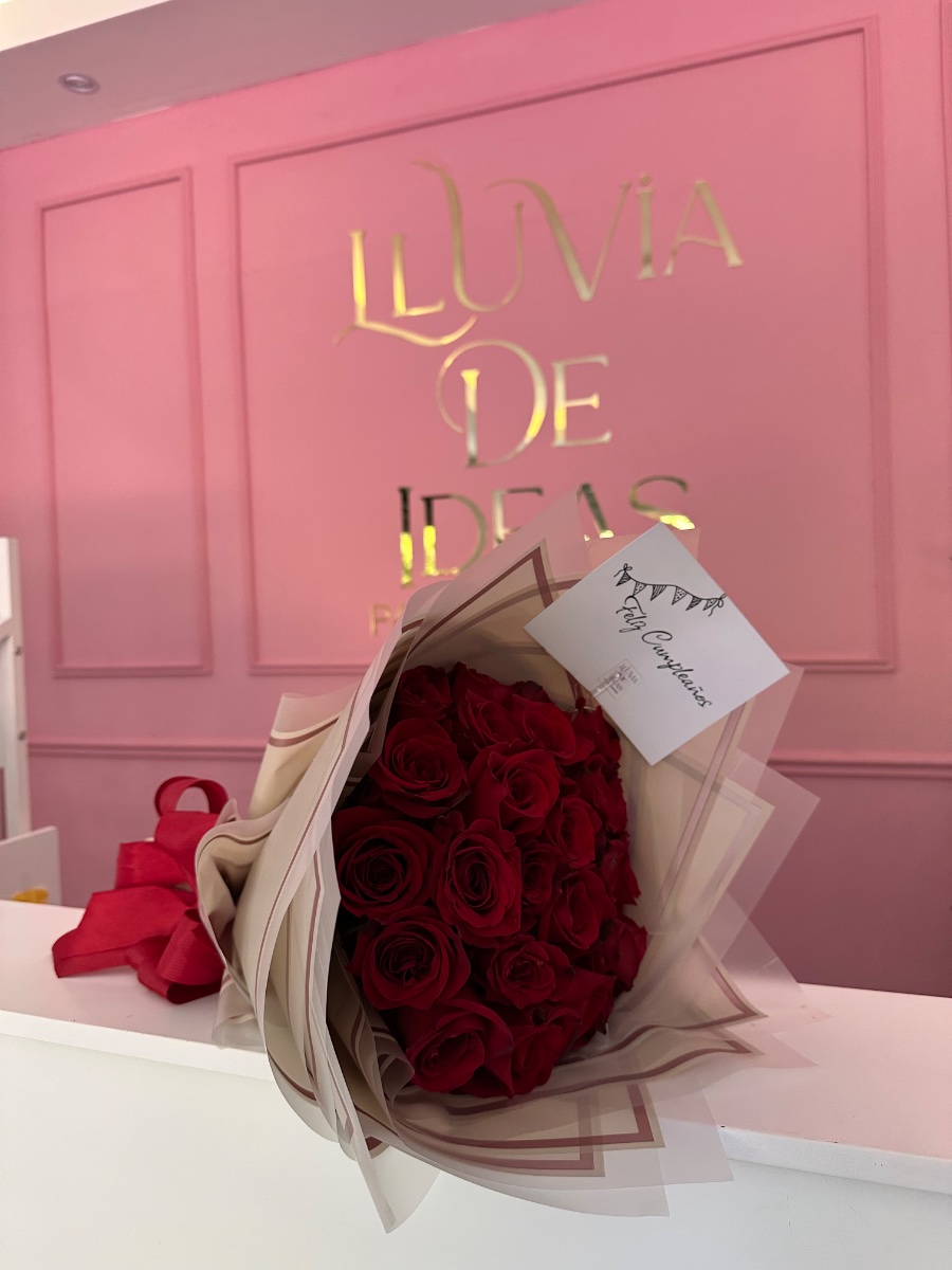 Ramo 25 Rosas — Lluvia de Ideas Party