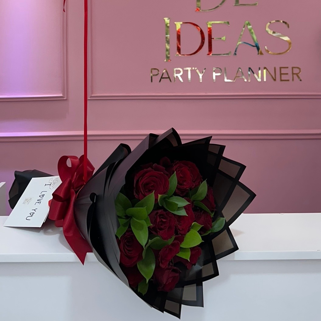 Ramo 12 Rosas — Lluvia de Ideas Party