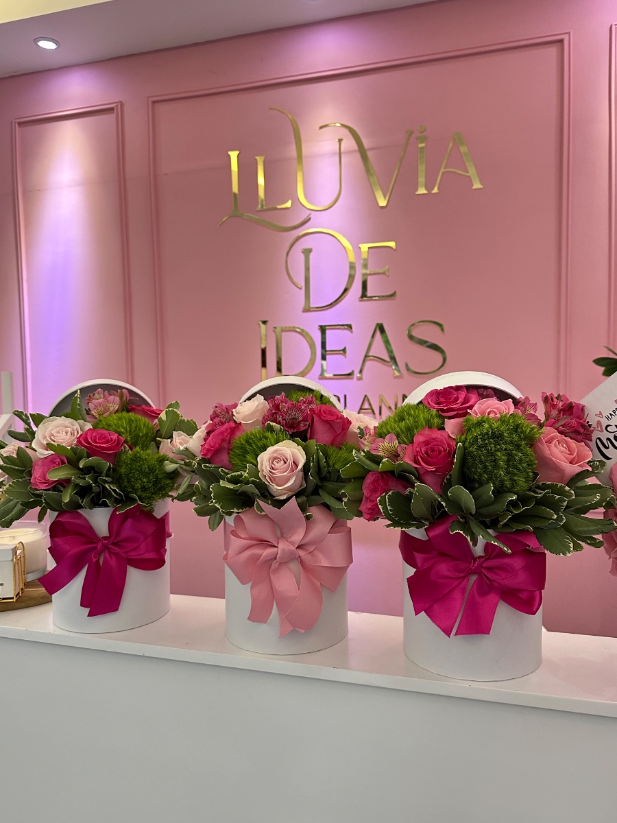 Caja Mediana Flores Variadas — Lluvia de Ideas Party