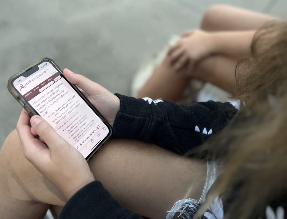 Fanfic - O Assunto Proibido. 