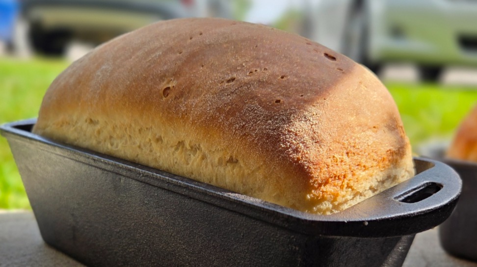 Thumbnail image 4 for White bread 2 loafs