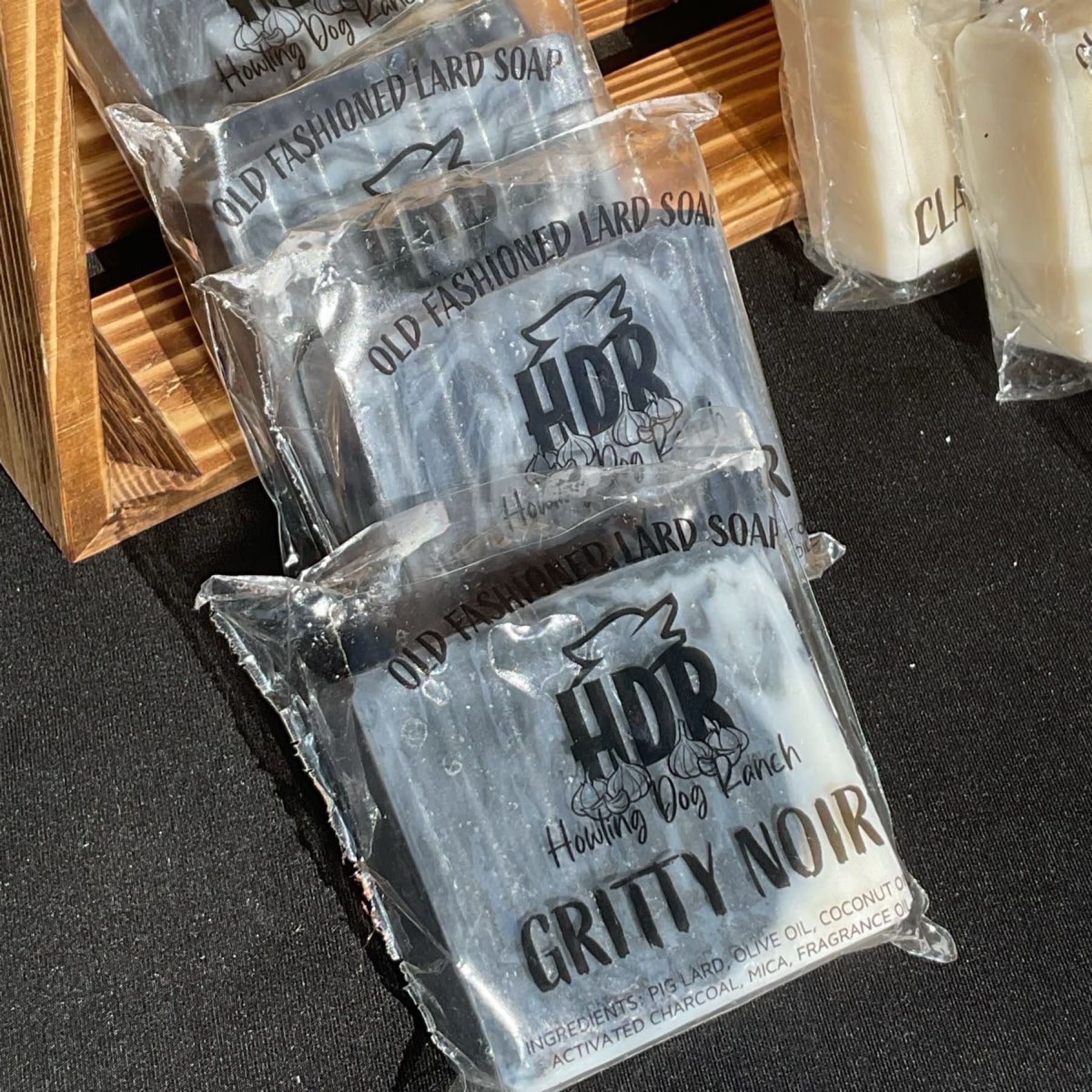 Old fashioned Lard Soap-grit noir