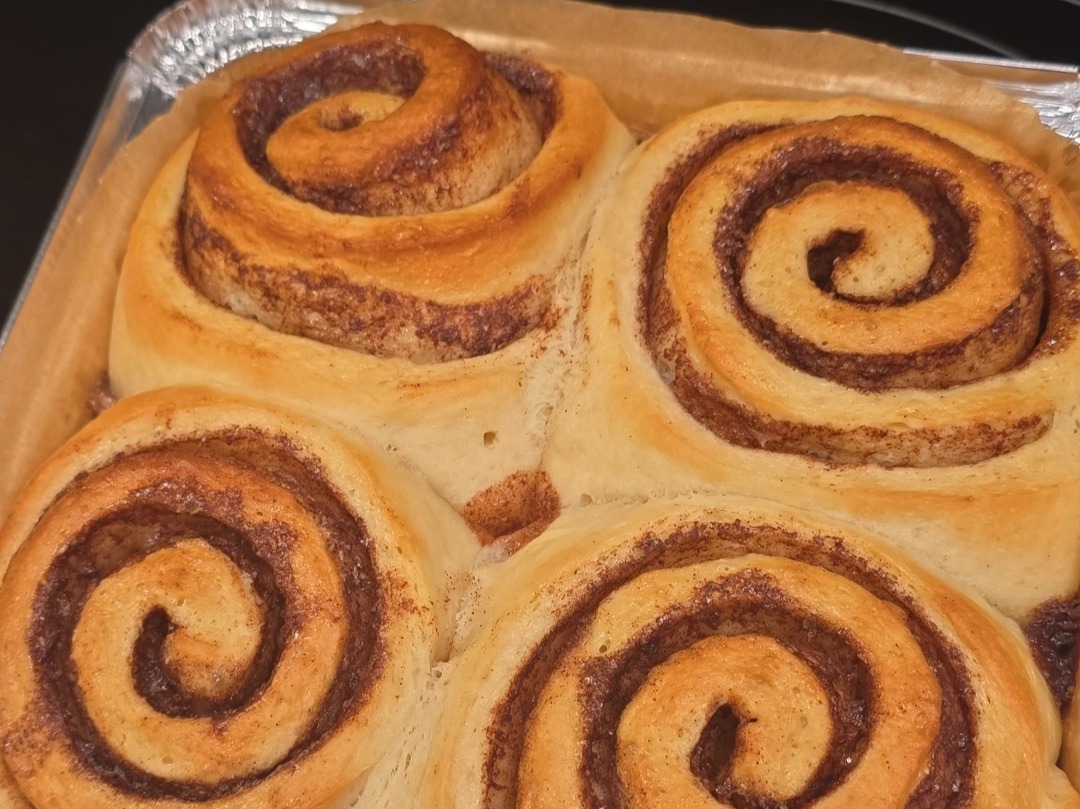 Thumbnail image 3 for Milkbread Cinnamon Rolls 4ct