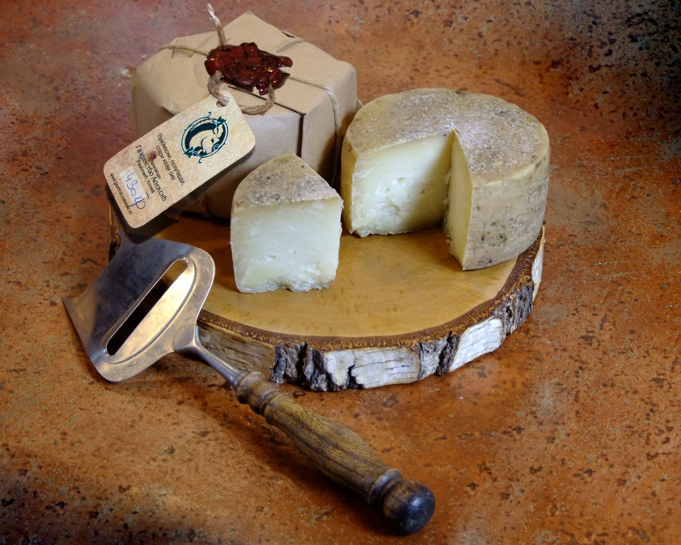 Farmstead Cheddar - 8 Oz