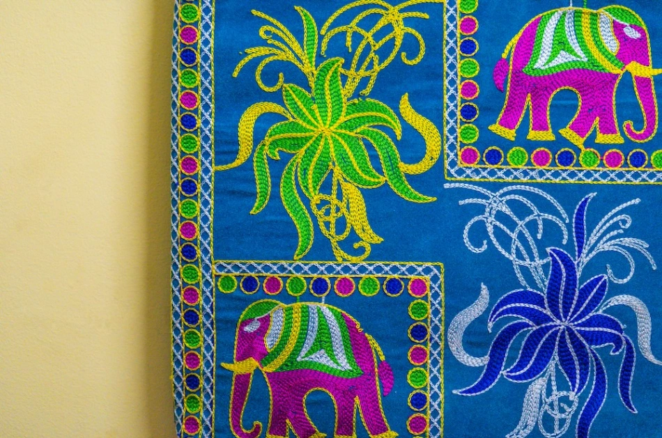 Art & Handicrafts