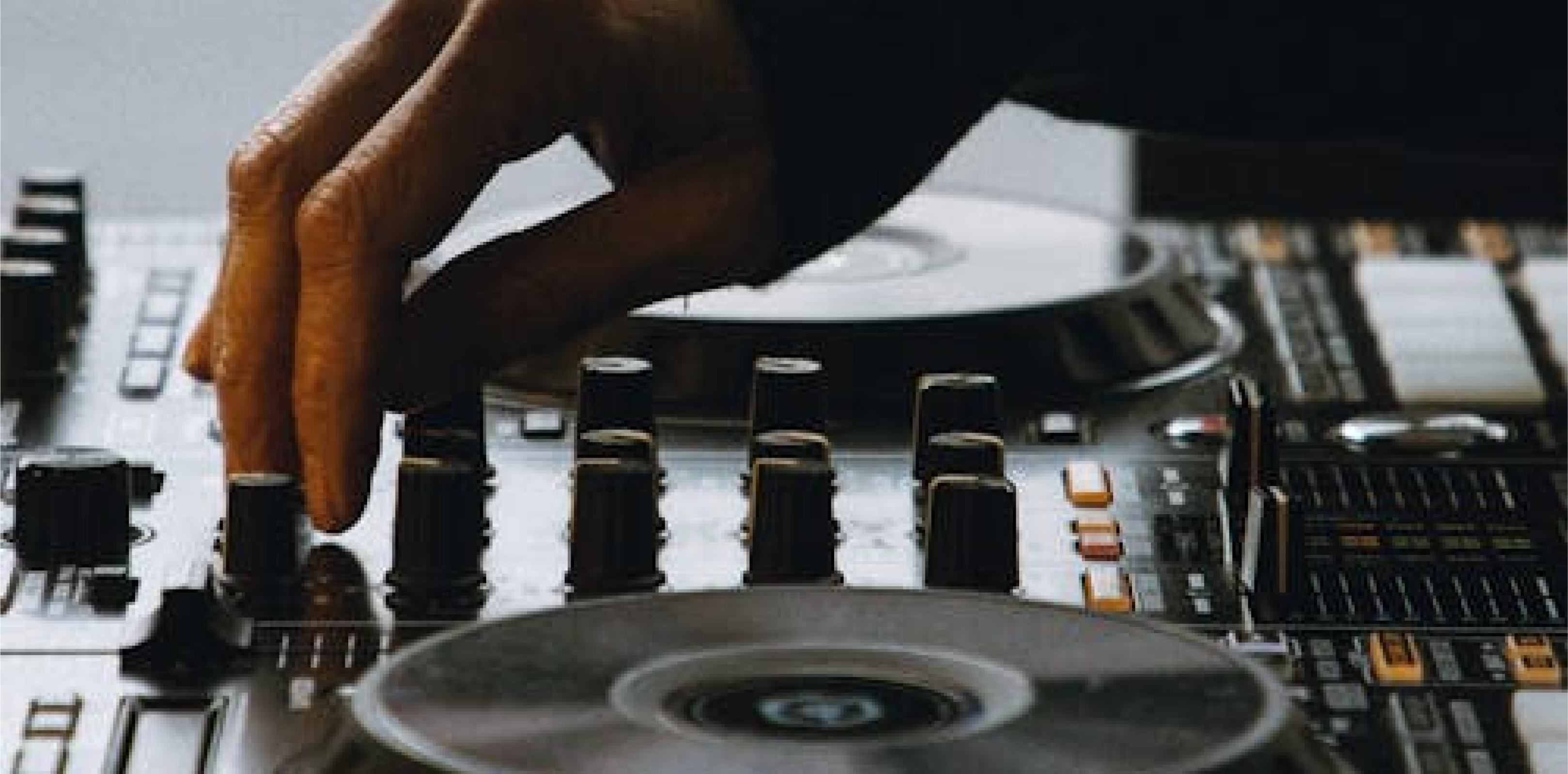 Night Shift with DJ Henk | Groov.ie and Detox Discs