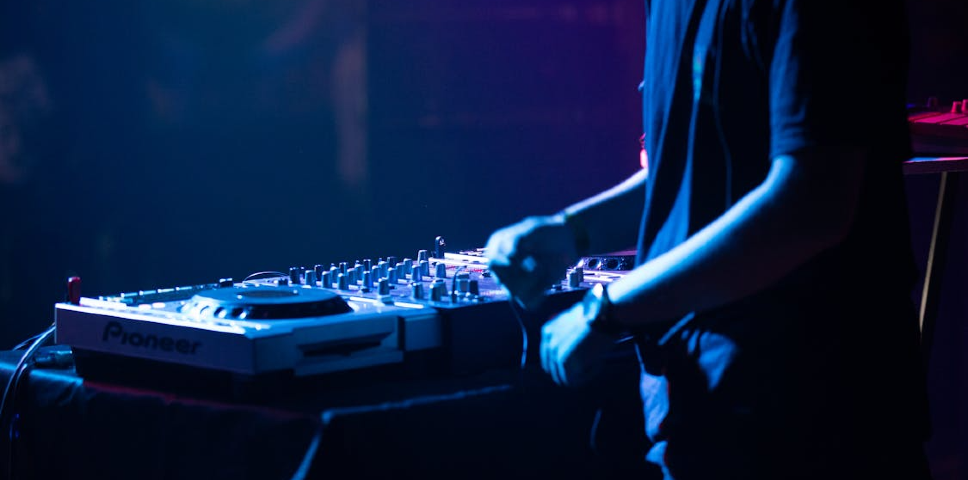 Nosso Mambo | Curveball