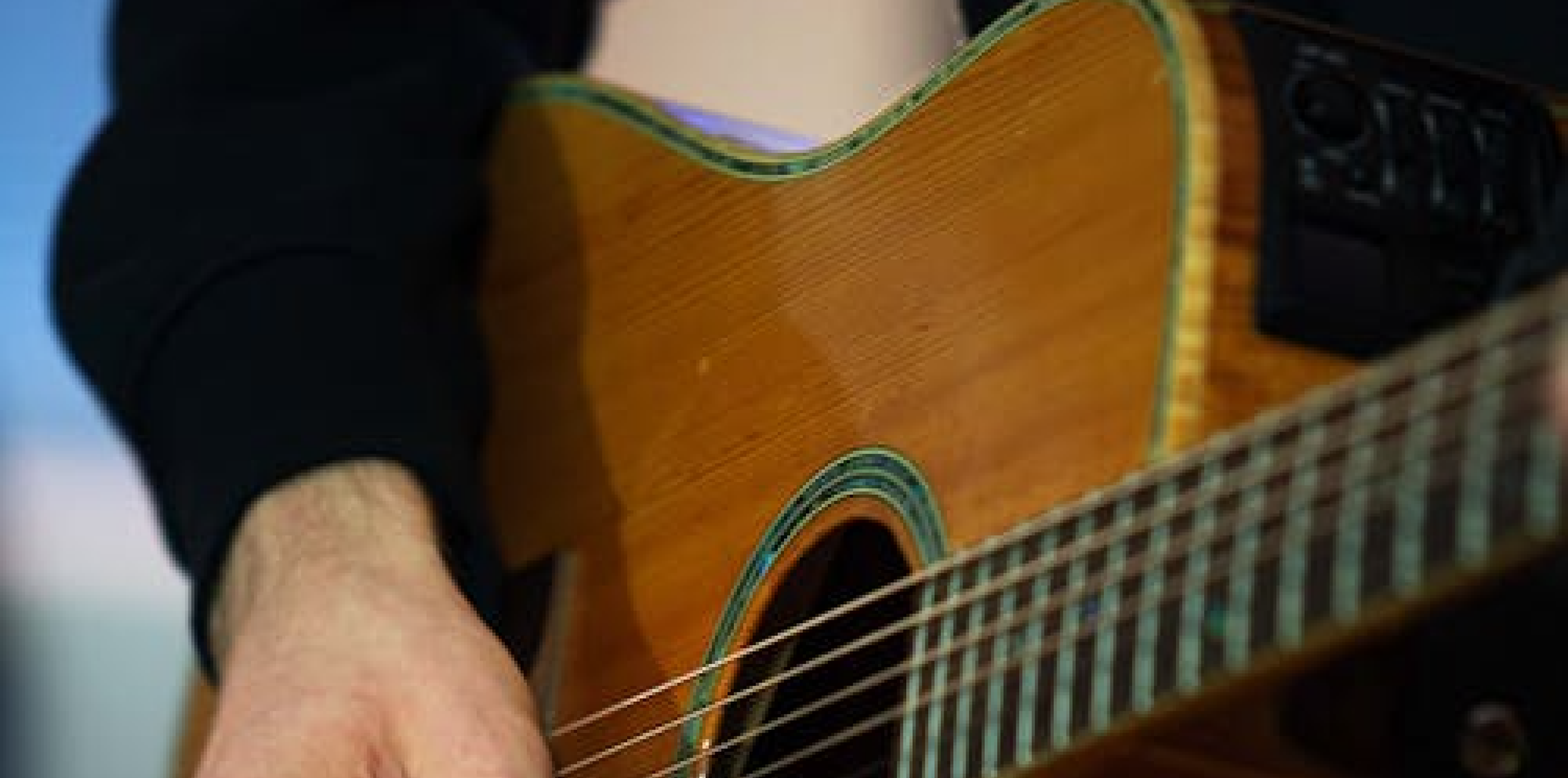 Onoir Live | The Keadeen Hotel