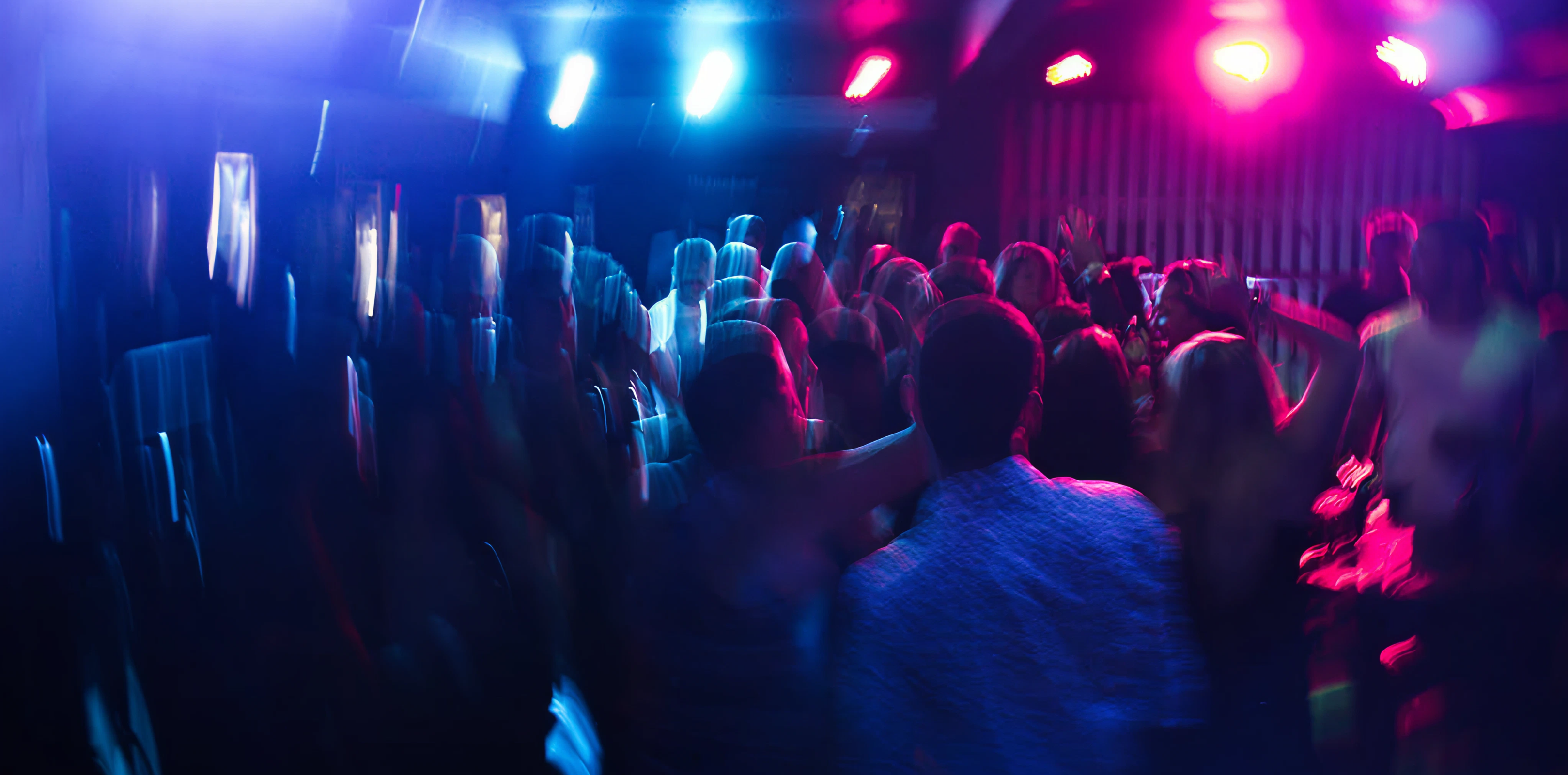 Fiesta Bailable | "Salsa & Vallenato live music"