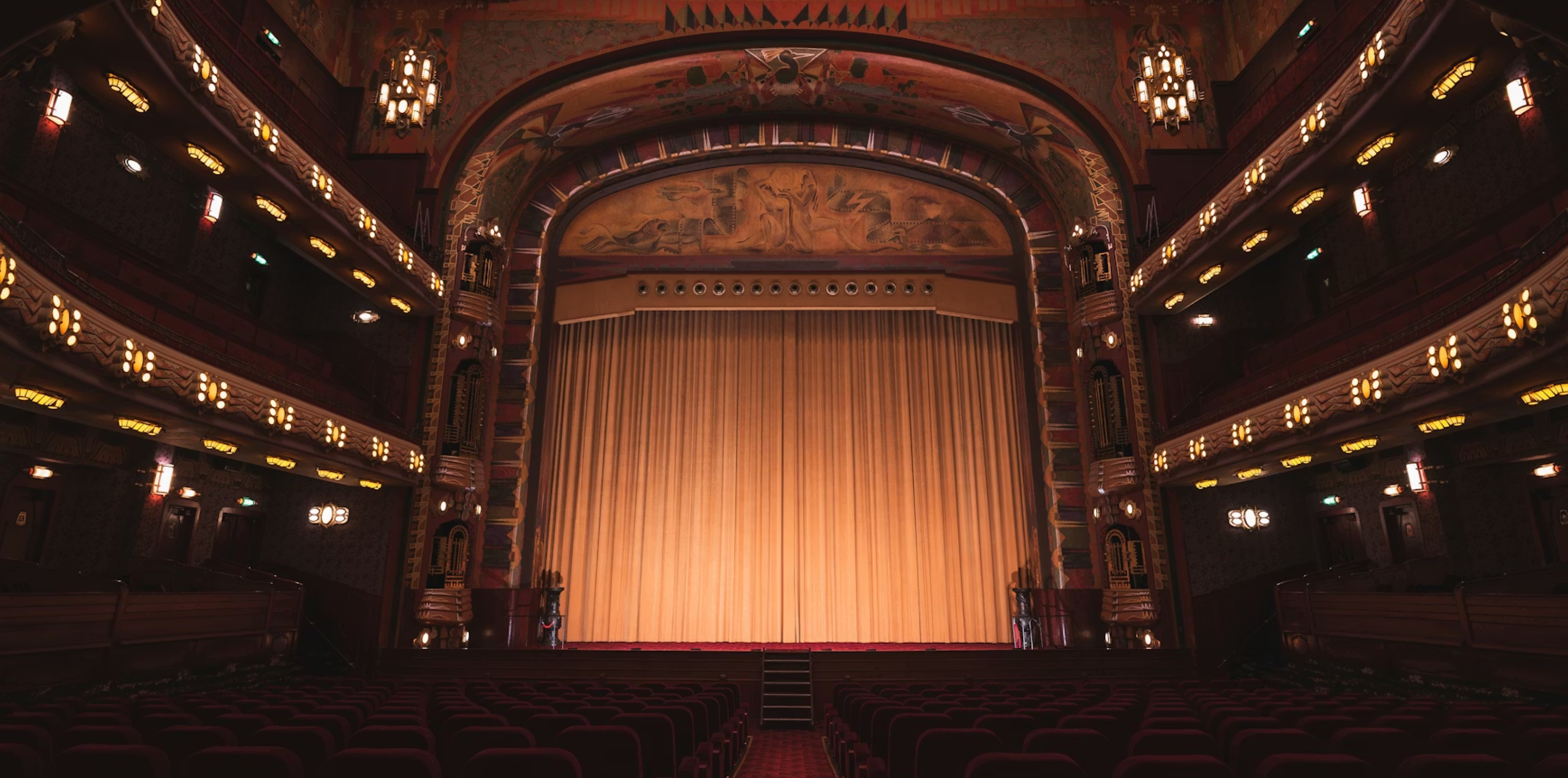 National Theatre Tours