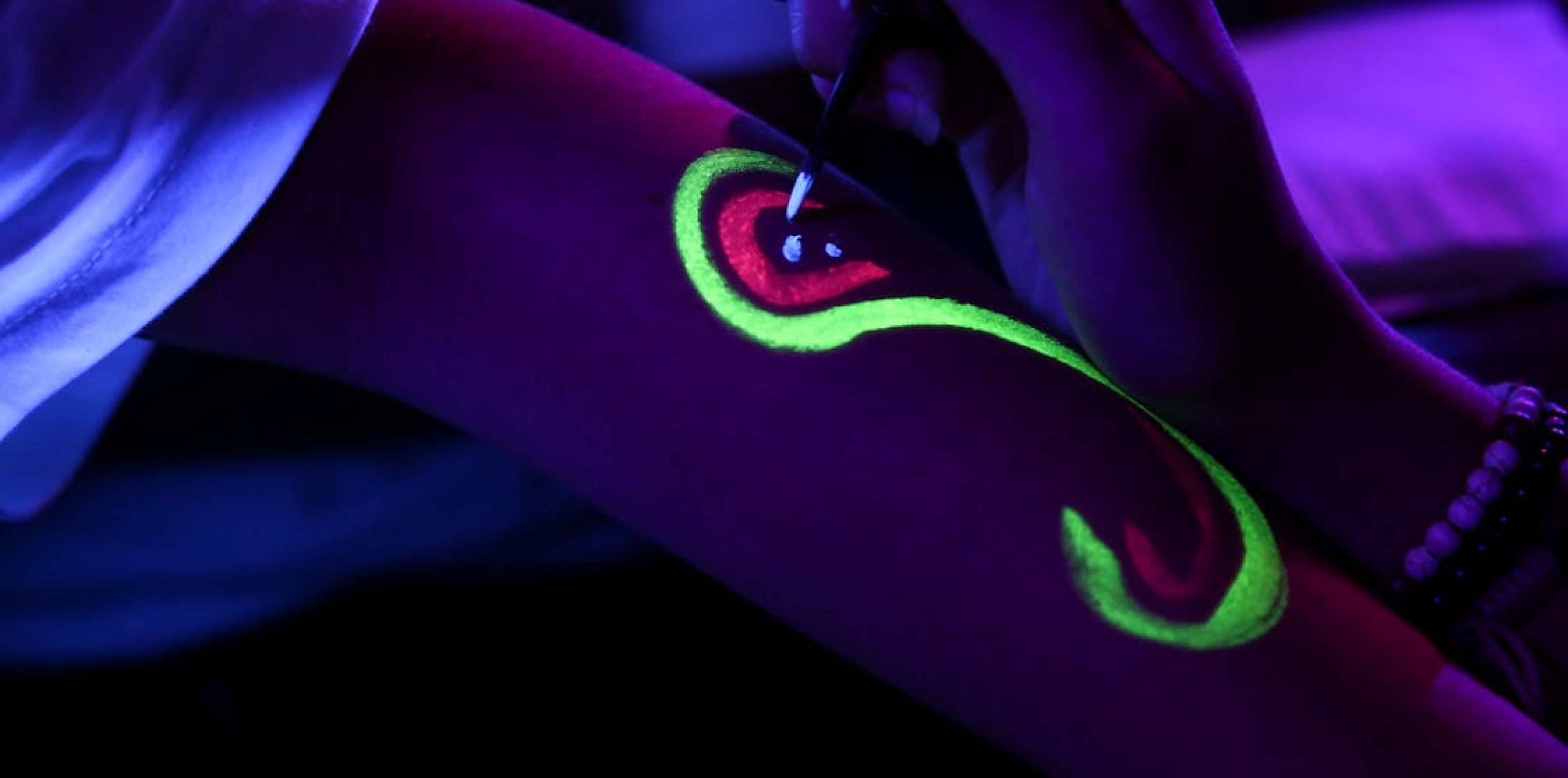 Neon Painting | Disco Ball