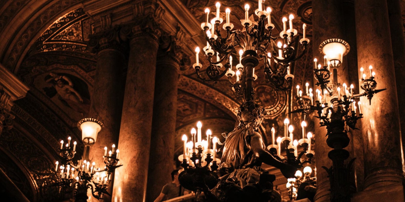 A Night at the Opera by Candlelight
