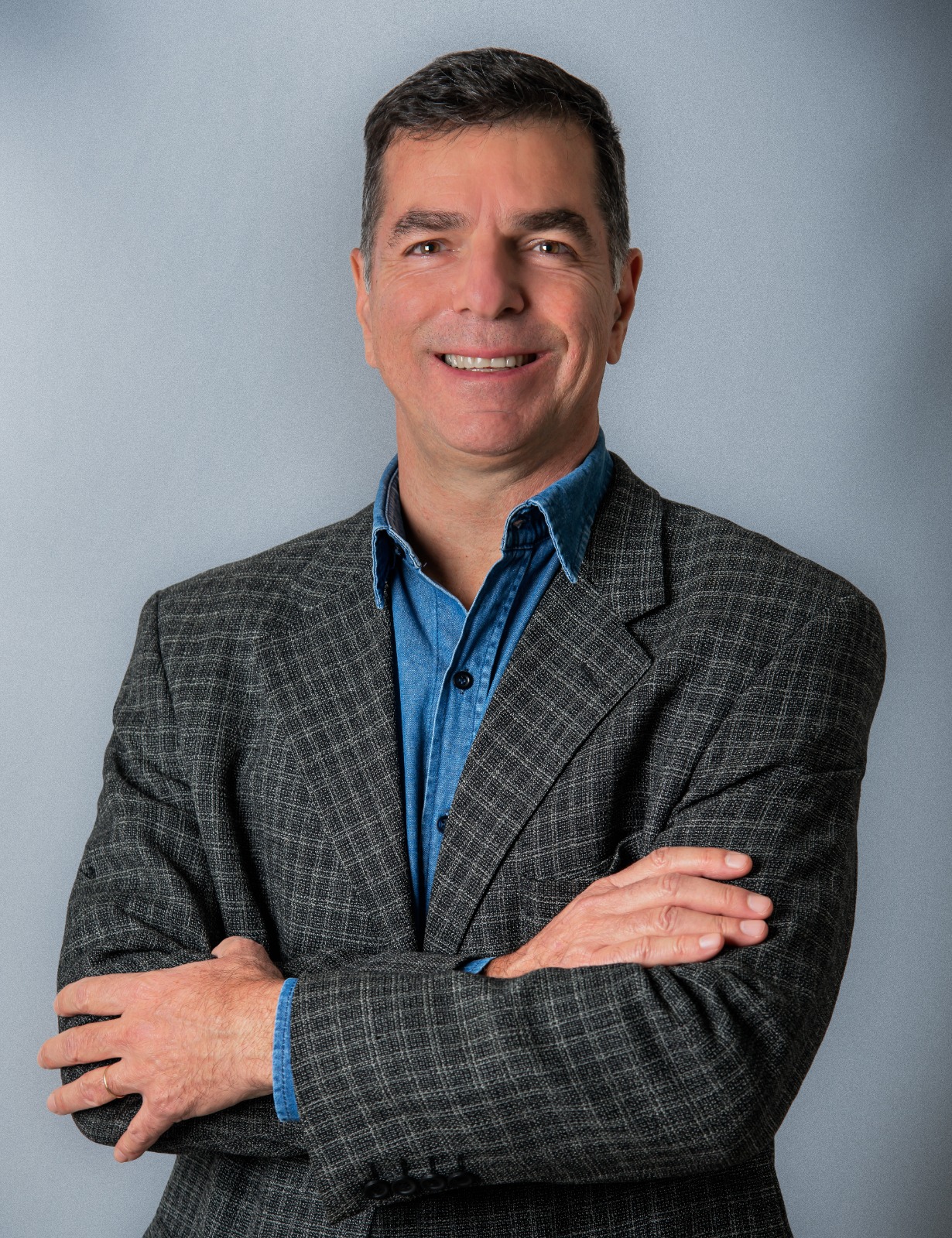 {{ heroContent.imageAlt }}