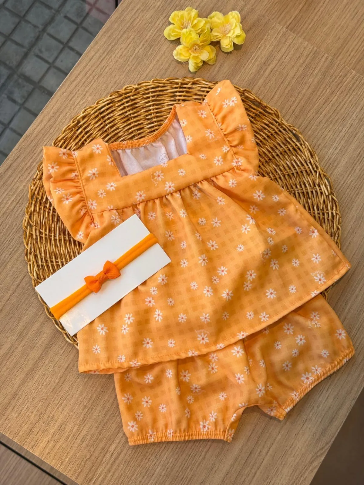 Conjunto bata com short margaridas - KAMYLUS